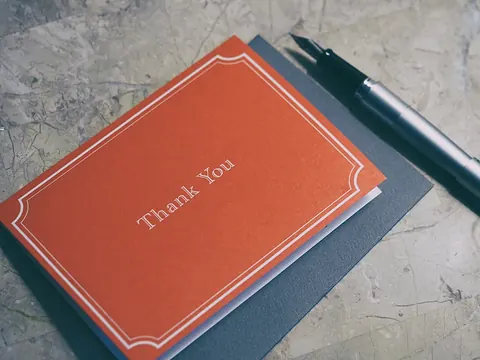Tarjetas, invitaciones y diplomas